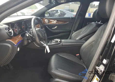 2017 Mercedes-Benz E 300 из США, поврежденный, VIN WDDZF4JB6HA035697